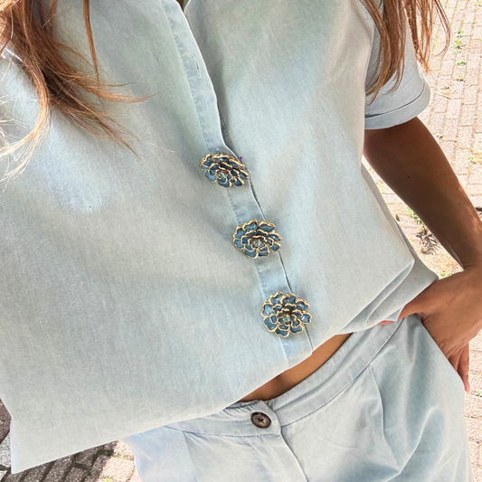 🌸 Bisous Flower 1 Set – Une touche florale délicate pour embellir votre quotidien et vos petites réunions !