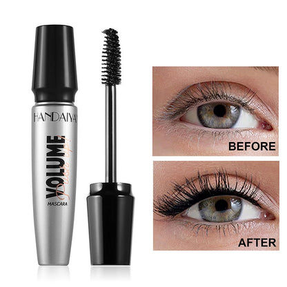 Mascara waterproof longue tenue avec une brosse large